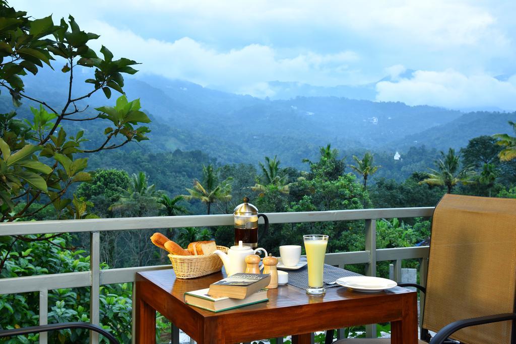 Mistletoe Homestay & Cafe Munnar Extérieur photo