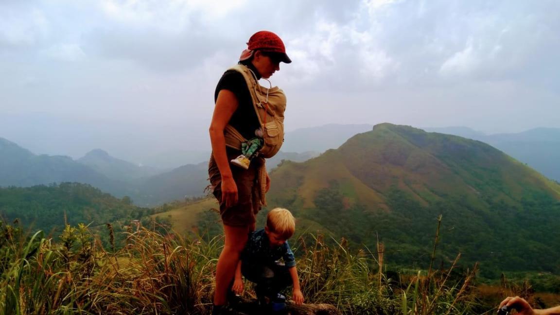 Mistletoe Homestay & Cafe Munnar Extérieur photo