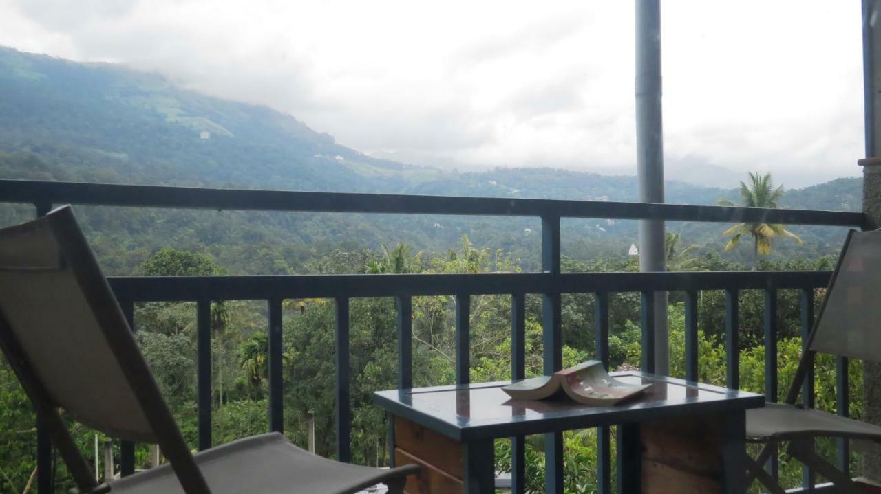 Mistletoe Homestay & Cafe Munnar Extérieur photo